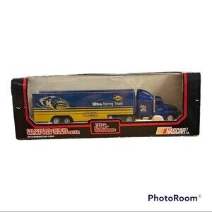 Nascar 1:64 Racing Champions Team Transporter Terry Labonte Sunoco Oldsmobile